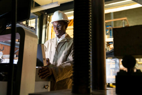 Ousmane Hissiene working in a concrete lab.