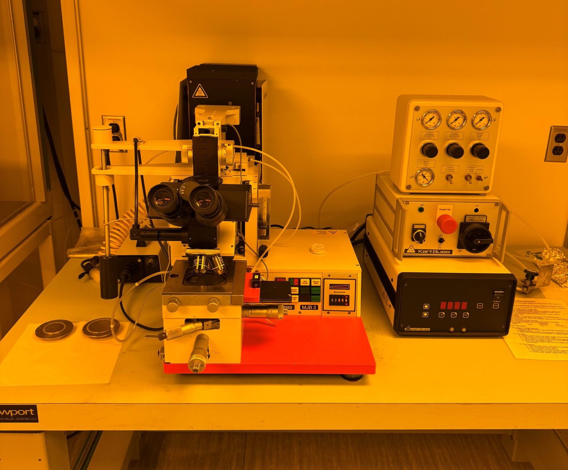 Mask Aligner (Karl Suss MJB3)