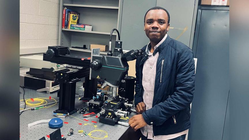 Silicon photonics student researcher awarded international Optica Amplify Scholarship for Black scientists, engineers 