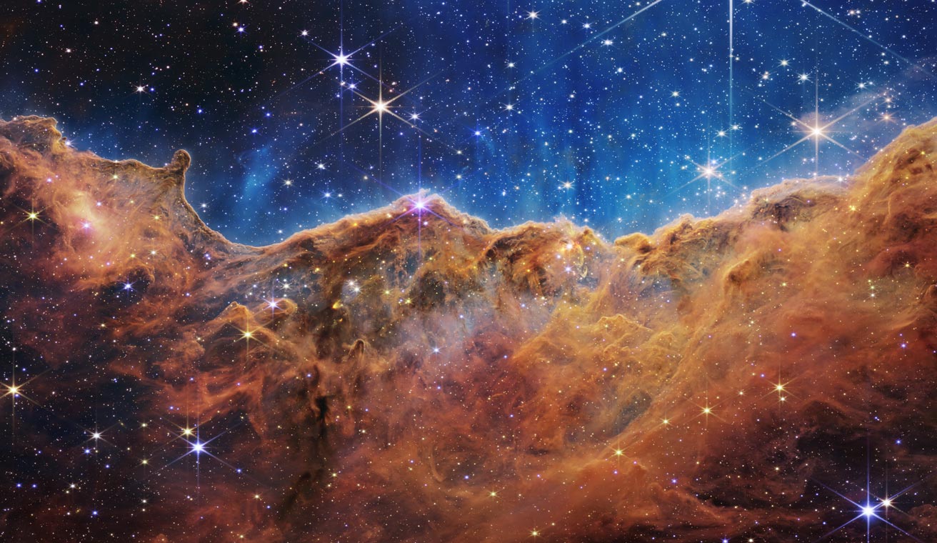 Photo of the Cosmic Cliffs by JWST